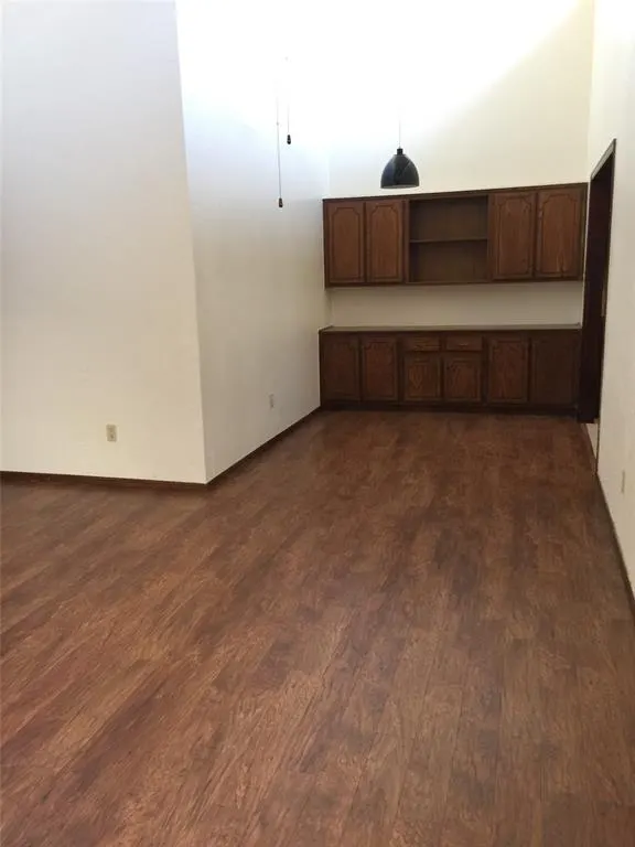 Photo 3 — 1909 Chandelier Drive 1909 1911, Norman, OK 73069