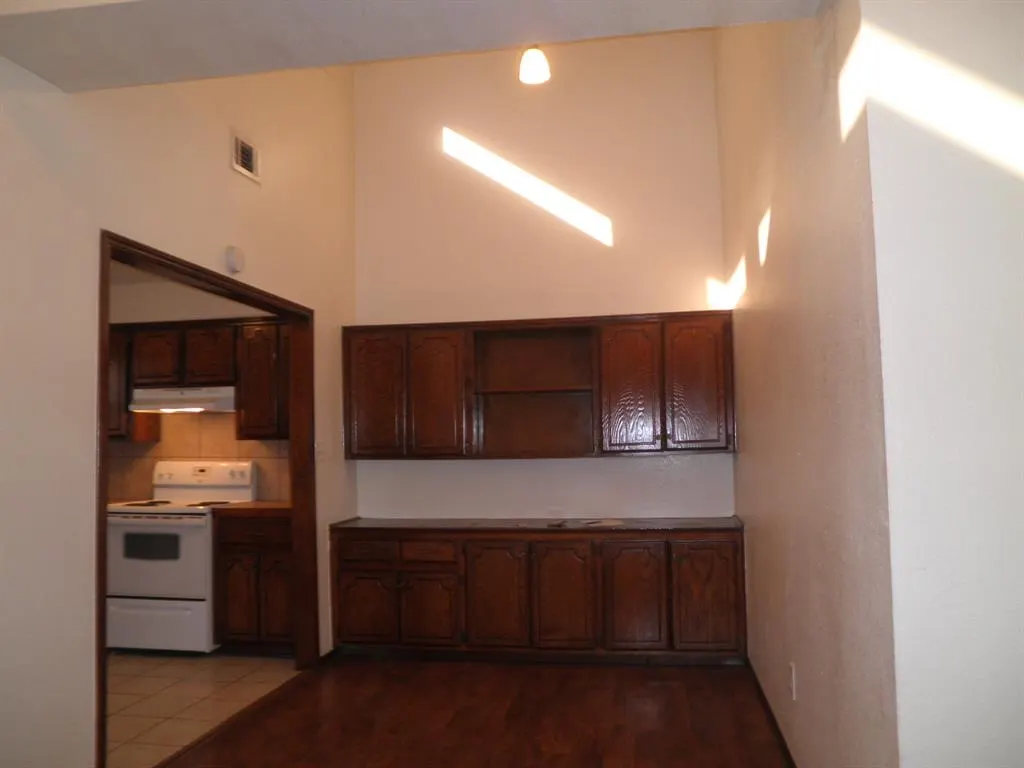 Photo 10 — 1909 Chandelier Drive 1909 1911, Norman, OK 73069