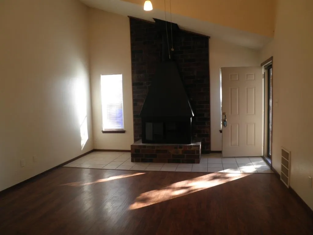 Photo 11 — 1909 Chandelier Drive 1909 1911, Norman, OK 73069