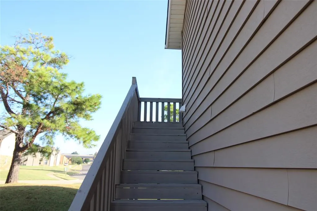 Photo 4 — 312 Chalmette Street, Norman, OK 73071