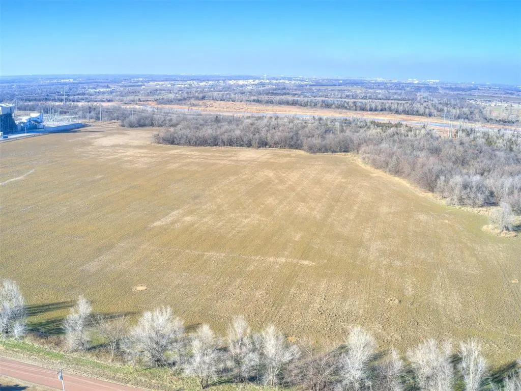 Photo 10 — 1001 NE 34th Street, Newcastle, OK 73065