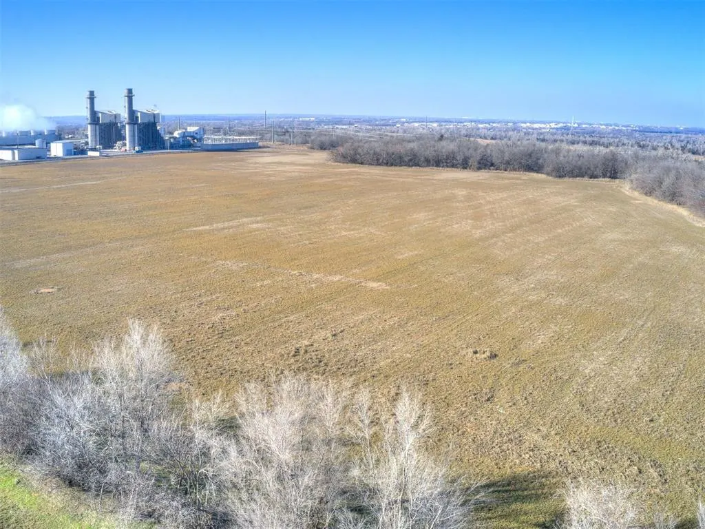 Front exterior — 1001 NE 34th Street, Newcastle, OK 73065