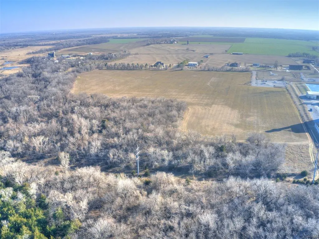 Photo 18 — 1001 NE 34th Street, Newcastle, OK 73065
