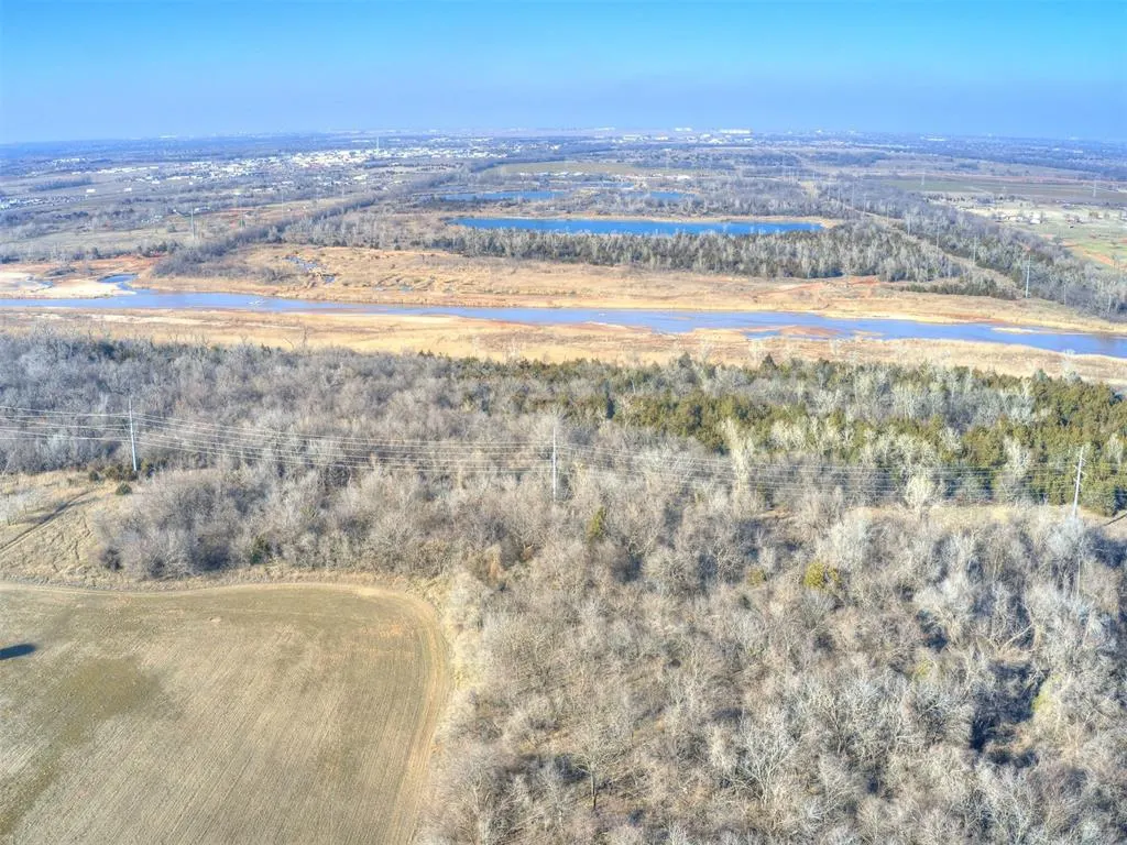 Photo 16 — 1001 NE 34th Street, Newcastle, OK 73065