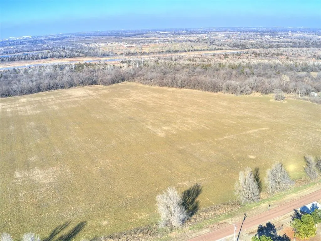 Photo 12 — 1001 NE 34th Street, Newcastle, OK 73065