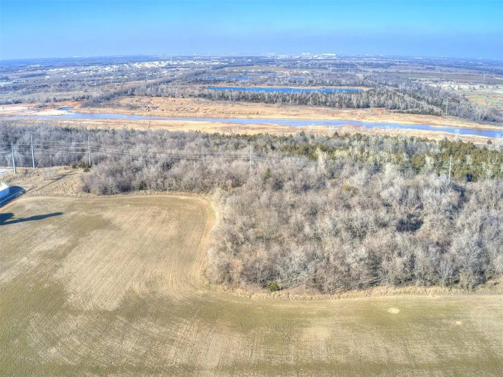 Photo 15 — 1001 NE 34th Street, Newcastle, OK 73065