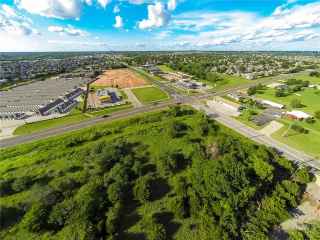 Photo 6 — 0000 S WESTERN Avenue, Oklahoma City, OK 73170