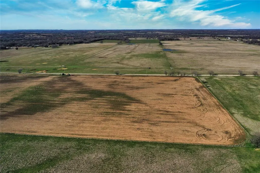Photo 2 — 1300 Baseline Road, Hennepin, OK 73444