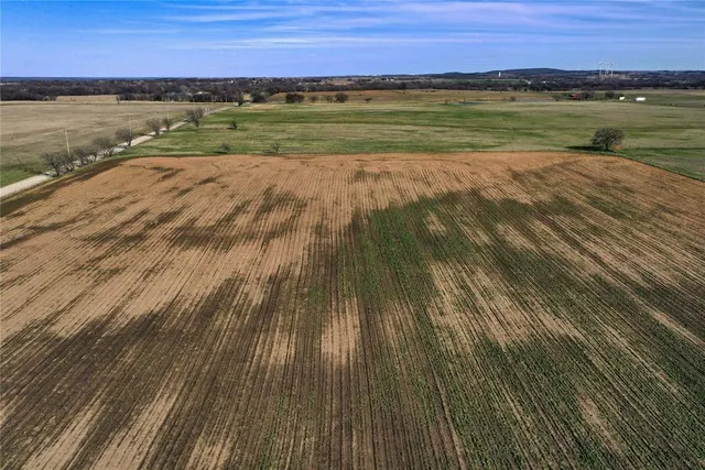 Photo 8 — 1300 Baseline Road, Hennepin, OK 73444