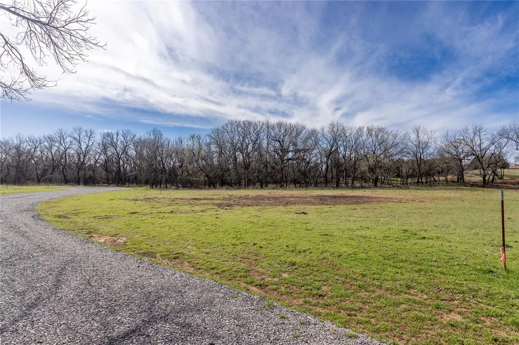 Front exterior — White Tail Road, Weatherford, OK 73096
