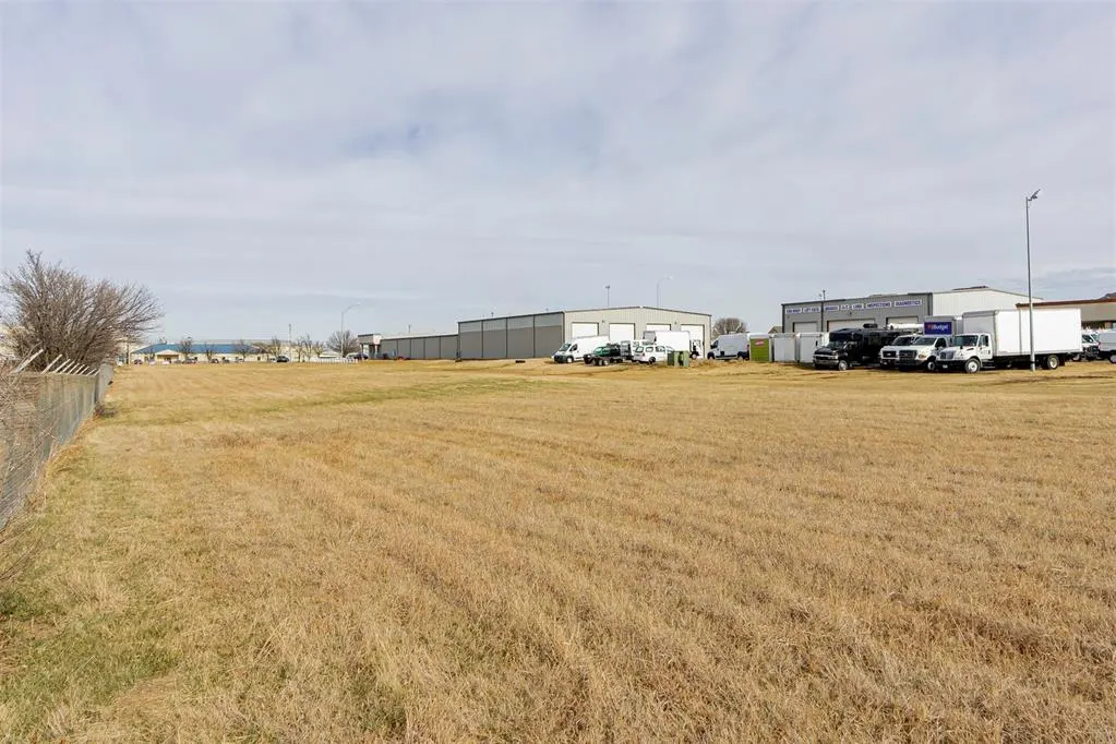 Photo 5 — 6520 SE 74th Street, Oklahoma City, OK 73135
