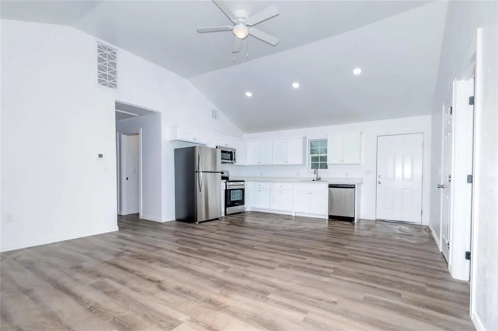 Photo 8 — 824 S Bennett Boulevard, Chandler, OK 74834