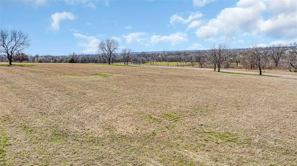 Photo 2 — E County Road 1517, Paoli, OK 73074