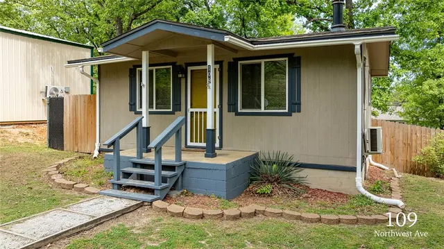 Photo 2 — 109 Northwest Avenue, Bernice, OK 74331