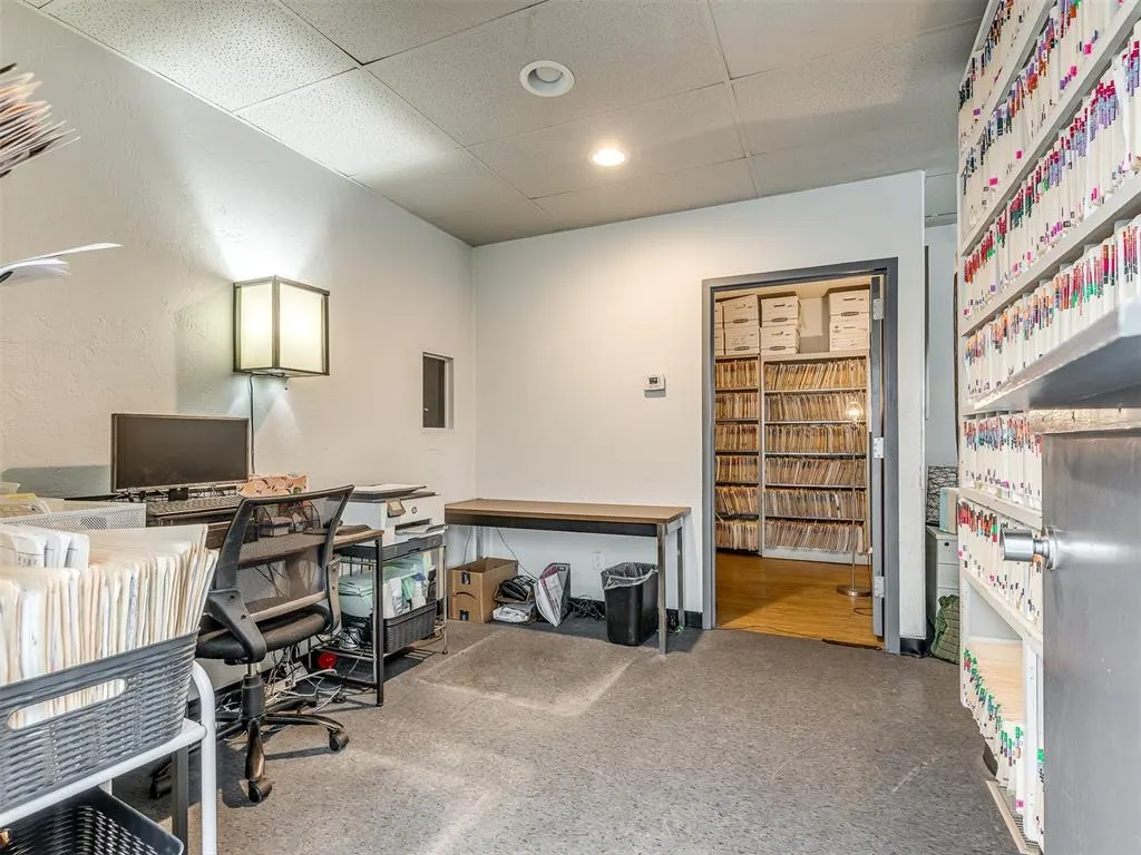 Photo 10 — 7304 N Comanche Avenue, Warr Acres, OK 73132