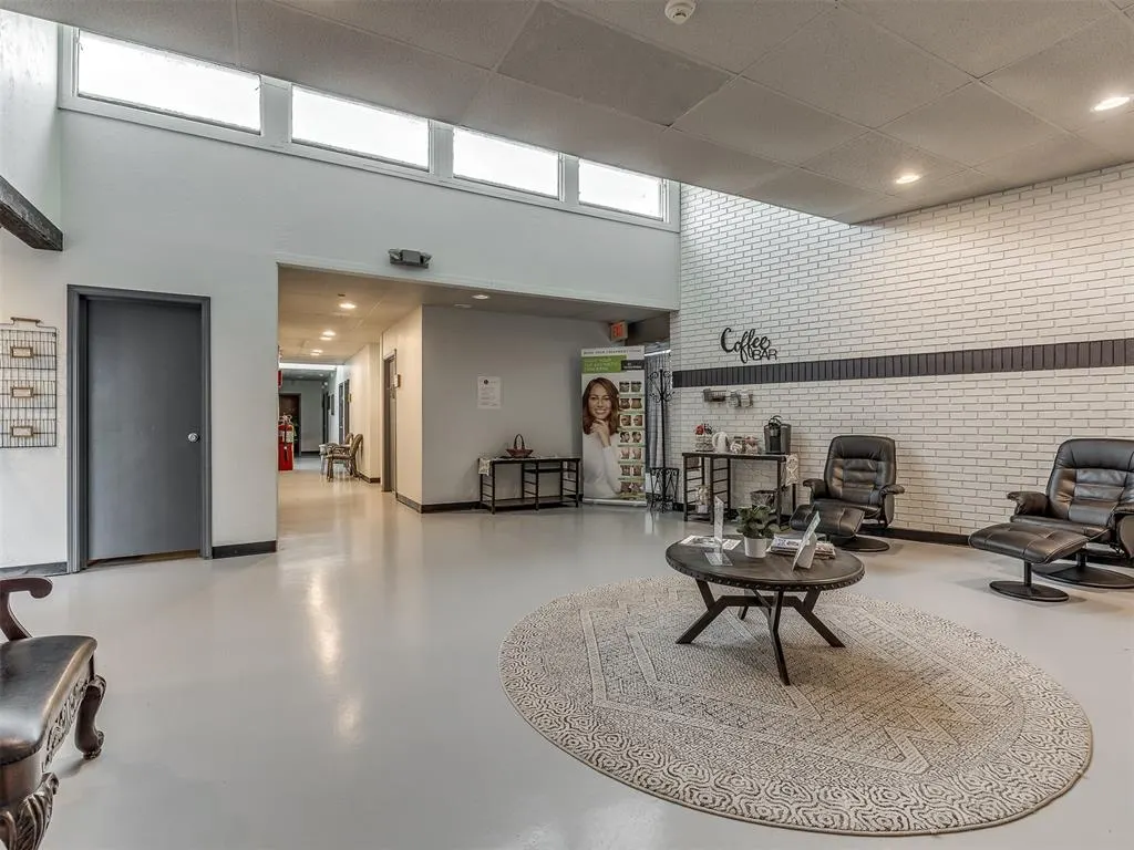 Photo 14 — 7304 N Comanche Avenue, Warr Acres, OK 73132