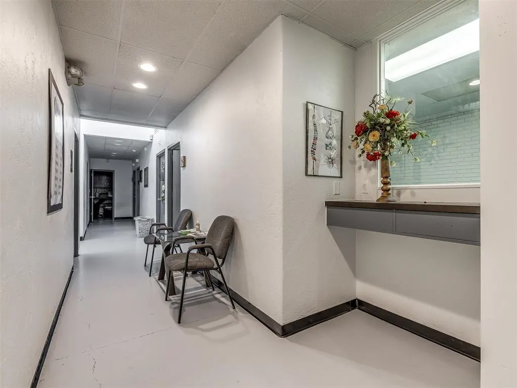 Photo 15 — 7304 N Comanche Avenue, Warr Acres, OK 73132