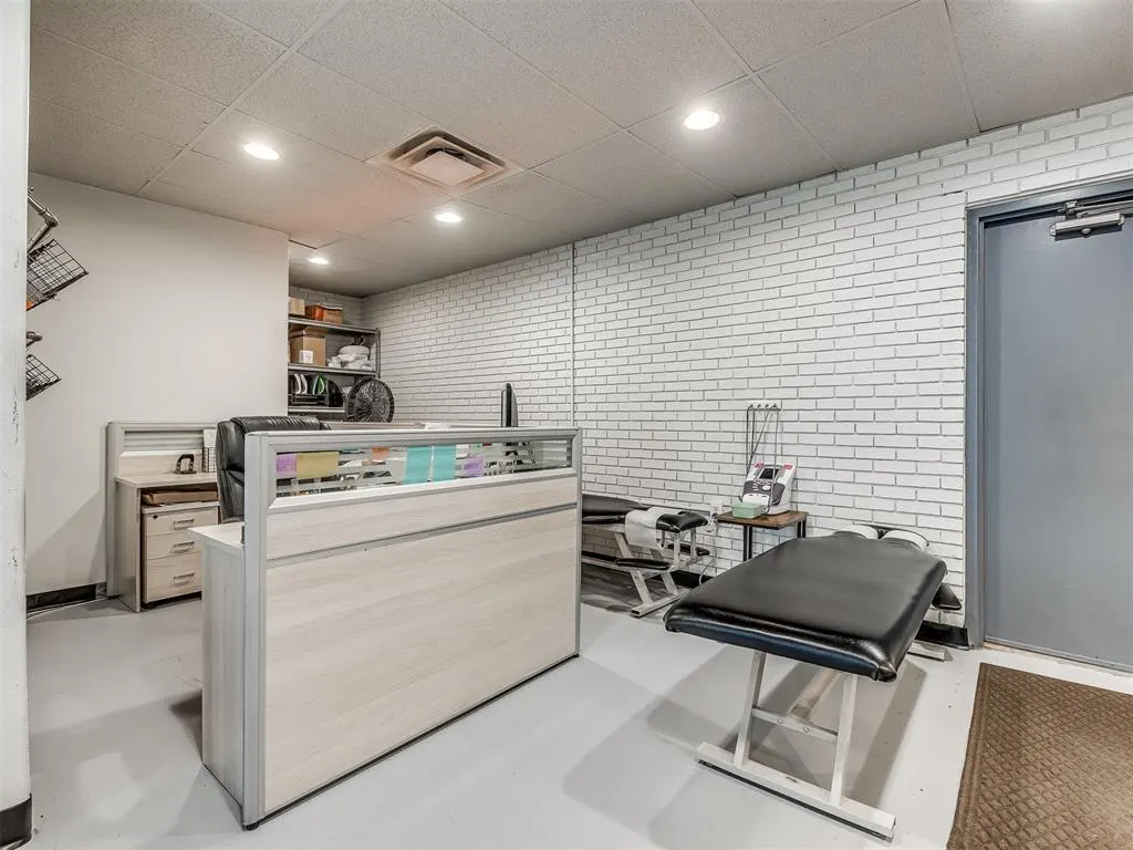 Photo 36 — 7304 N Comanche Avenue, Warr Acres, OK 73132