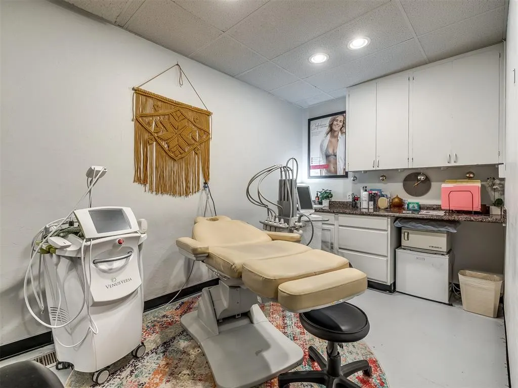 Photo 38 — 7304 N Comanche Avenue, Warr Acres, OK 73132