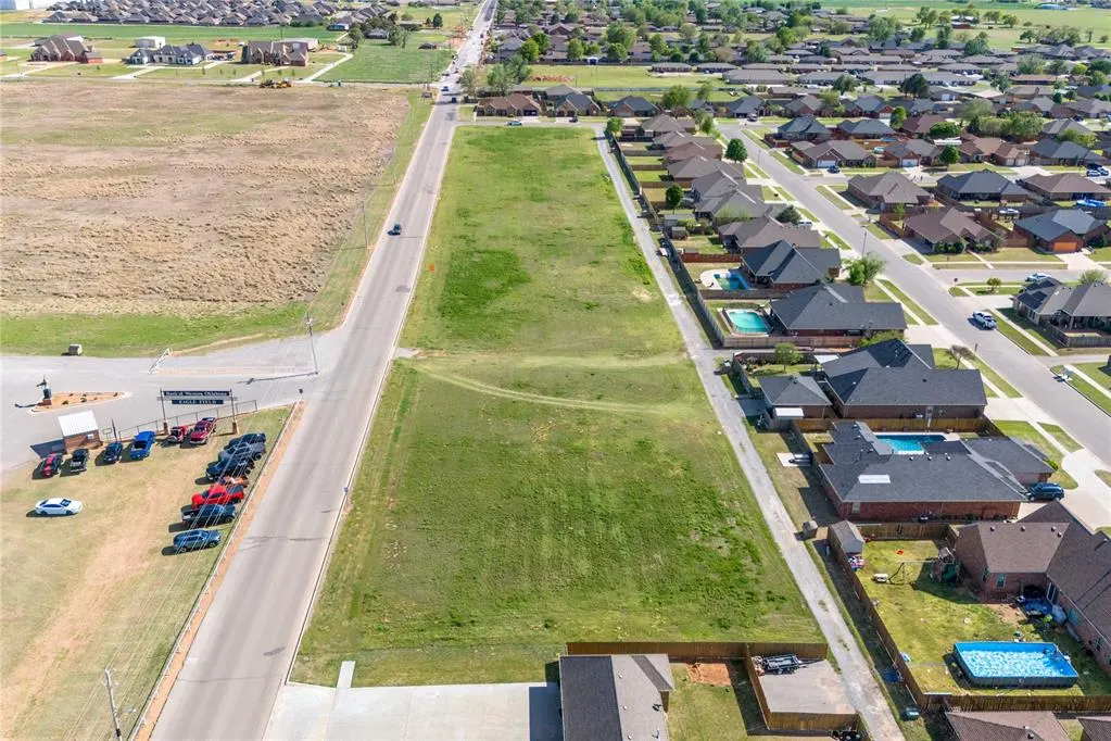 Photo 3 — 3001 N Lyle Road, Weatherford, OK 73096