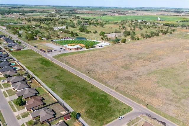 Photo 6 — 3001 N Lyle Road, Weatherford, OK 73096