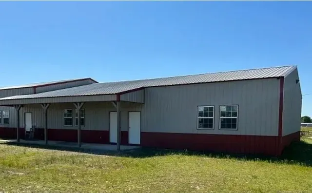 Photo 2 — 420410 Texanna Road, Eufaula, OK 74432