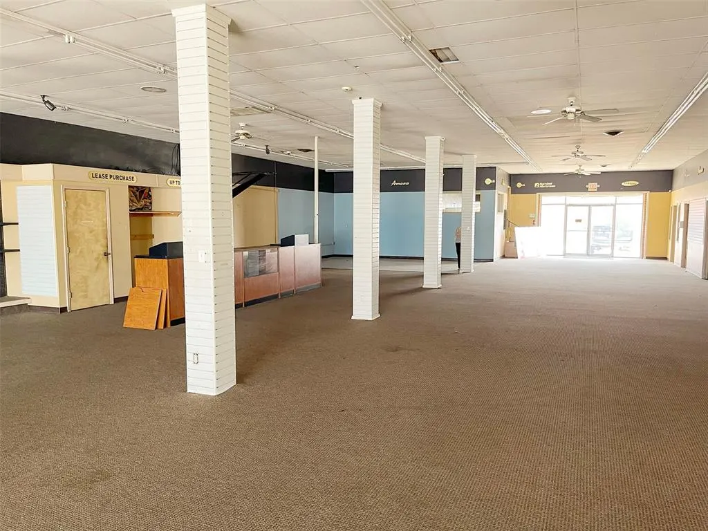Photo 18 — 104 E Graham Avenue, Pryor, OK 74361
