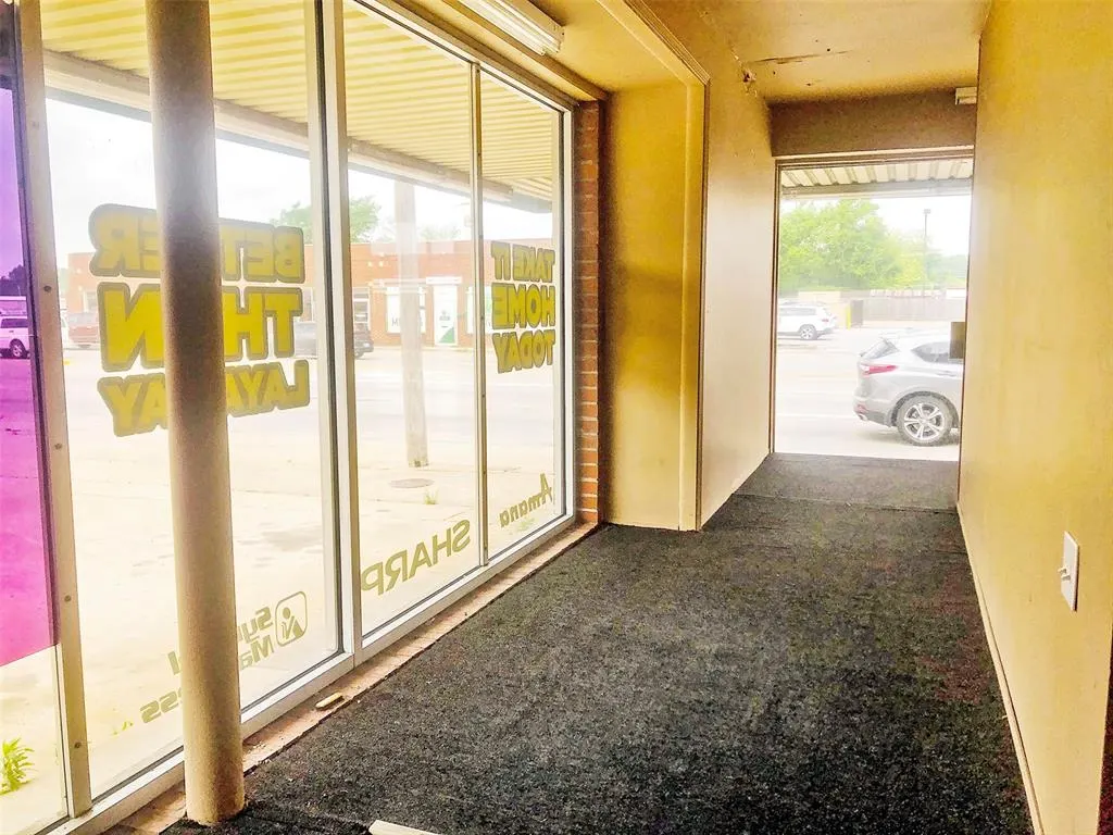 Photo 27 — 104 E Graham Avenue, Pryor, OK 74361