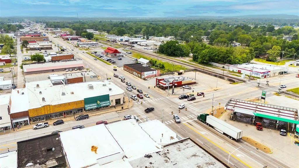 Photo 30 — 104 E Graham Avenue, Pryor, OK 74361