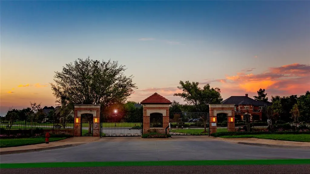 Front exterior — 4005 Crittenden Link Court, Norman, OK 73072