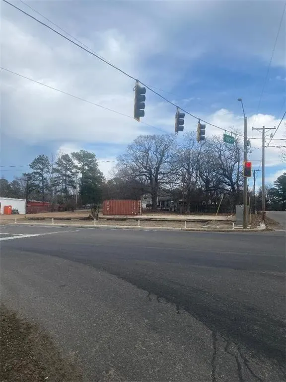 Photo 4 — 101 E Sherry Lane, Broken Bow, OK 74728