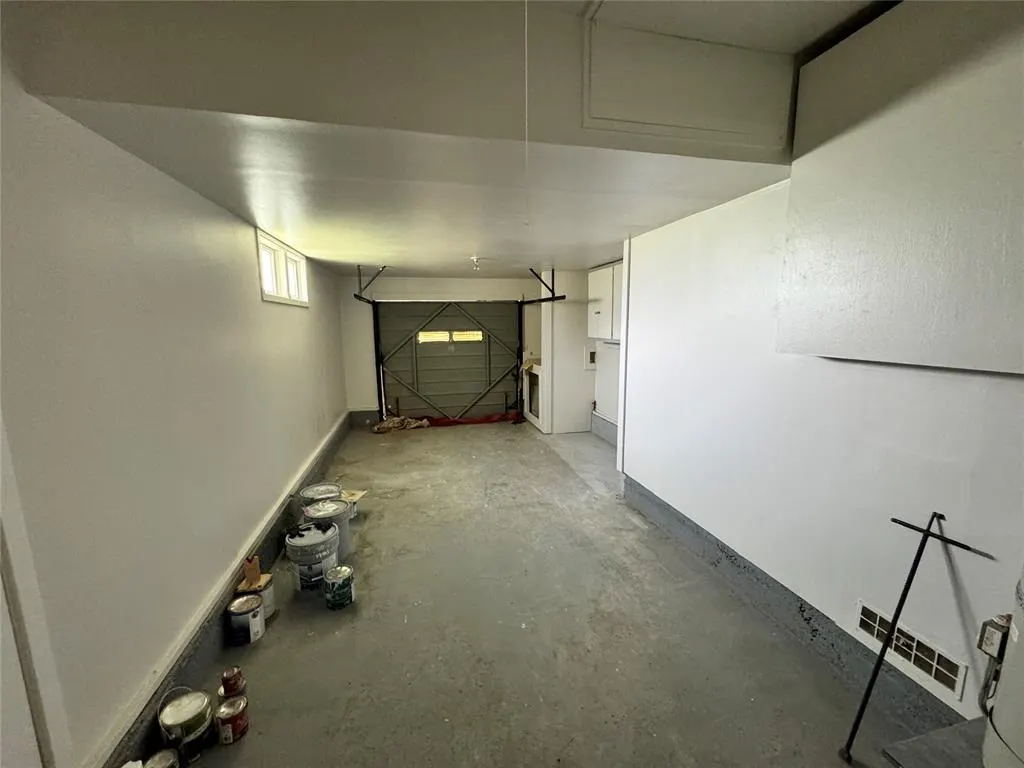 Photo 39 — 613 N Broadway, Hobart, OK 73651