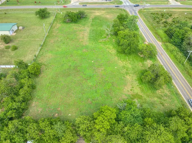 Photo 2 — NE 12th Street, Oklahoma City, OK 73160