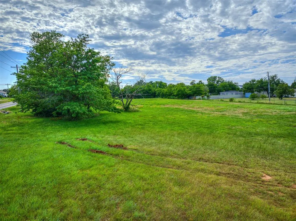 Photo 3 — NE 12th Street, Oklahoma City, OK 73160