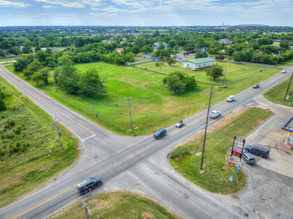 Photo 22 — NE 12th Street, Oklahoma City, OK 73160