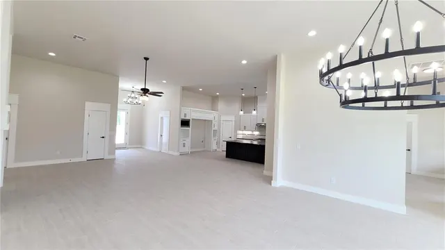 Photo 7 — 913 N Centennial Way, Mustang, OK 73064