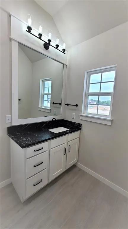 Photo 24 — 913 N Centennial Way, Mustang, OK 73064