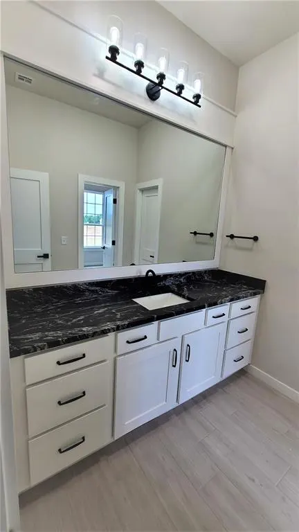 Photo 32 — 913 N Centennial Way, Mustang, OK 73064