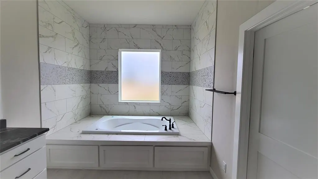 Photo 39 — 913 N Centennial Way, Mustang, OK 73064