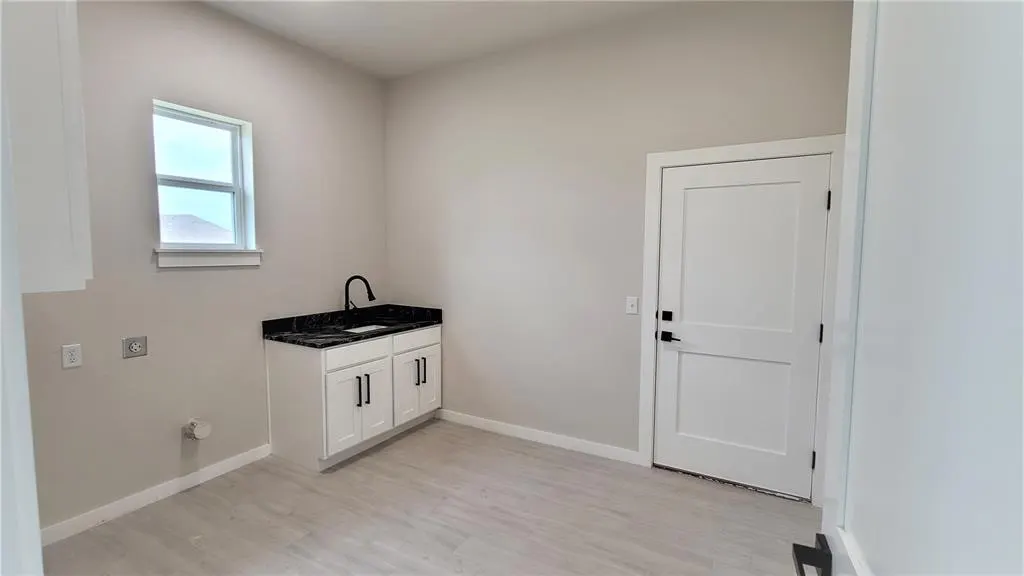 Photo 49 — 913 N Centennial Way, Mustang, OK 73064