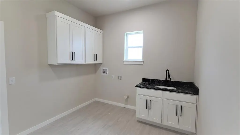 Photo 50 — 913 N Centennial Way, Mustang, OK 73064