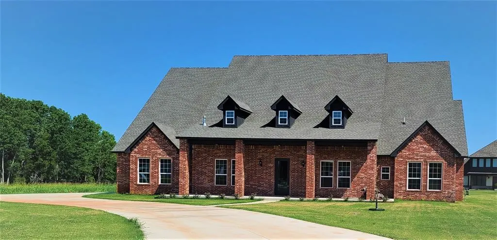 Front exterior — 1425 W Harvard Way, Mustang, OK 73064