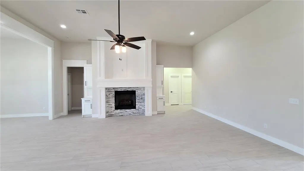 Photo 8 — 1425 W Harvard Way, Mustang, OK 73064