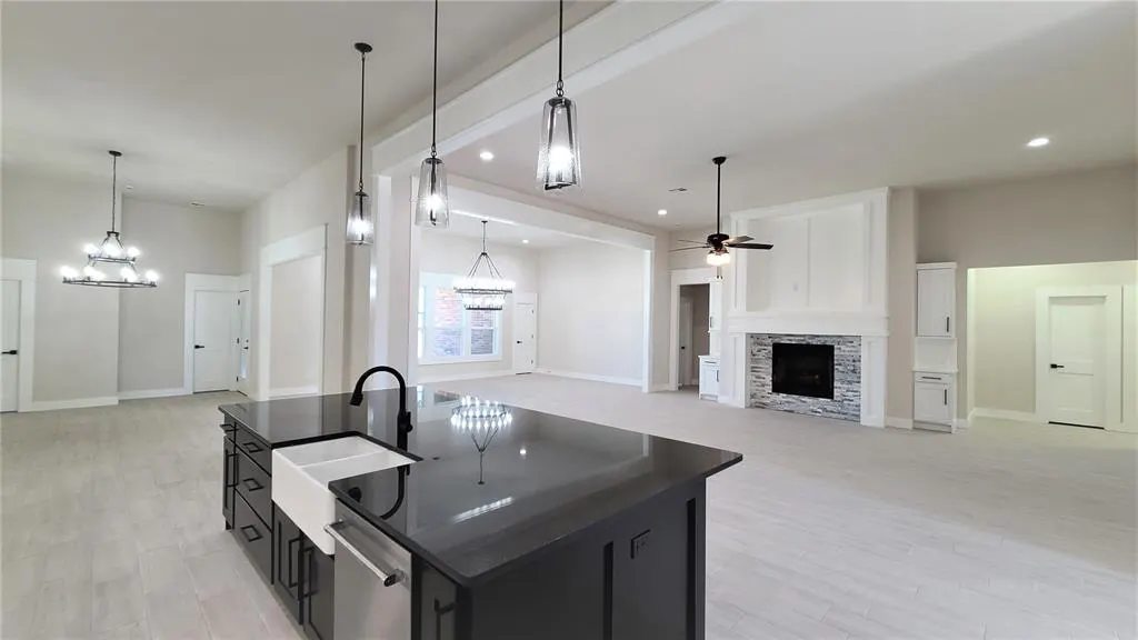 Photo 12 — 1425 W Harvard Way, Mustang, OK 73064