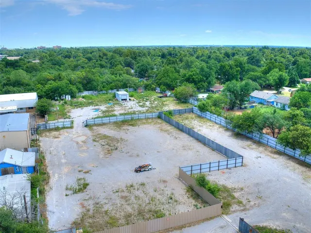 Photo 4 — 1301 SW 24th Avenue 1305, Norman, OK 73072