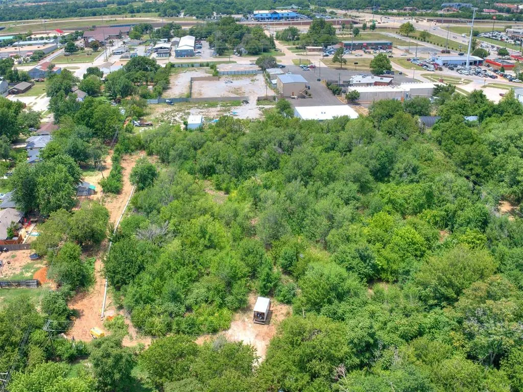 Photo 10 — 1301 SW 24th Avenue 1305, Norman, OK 73072