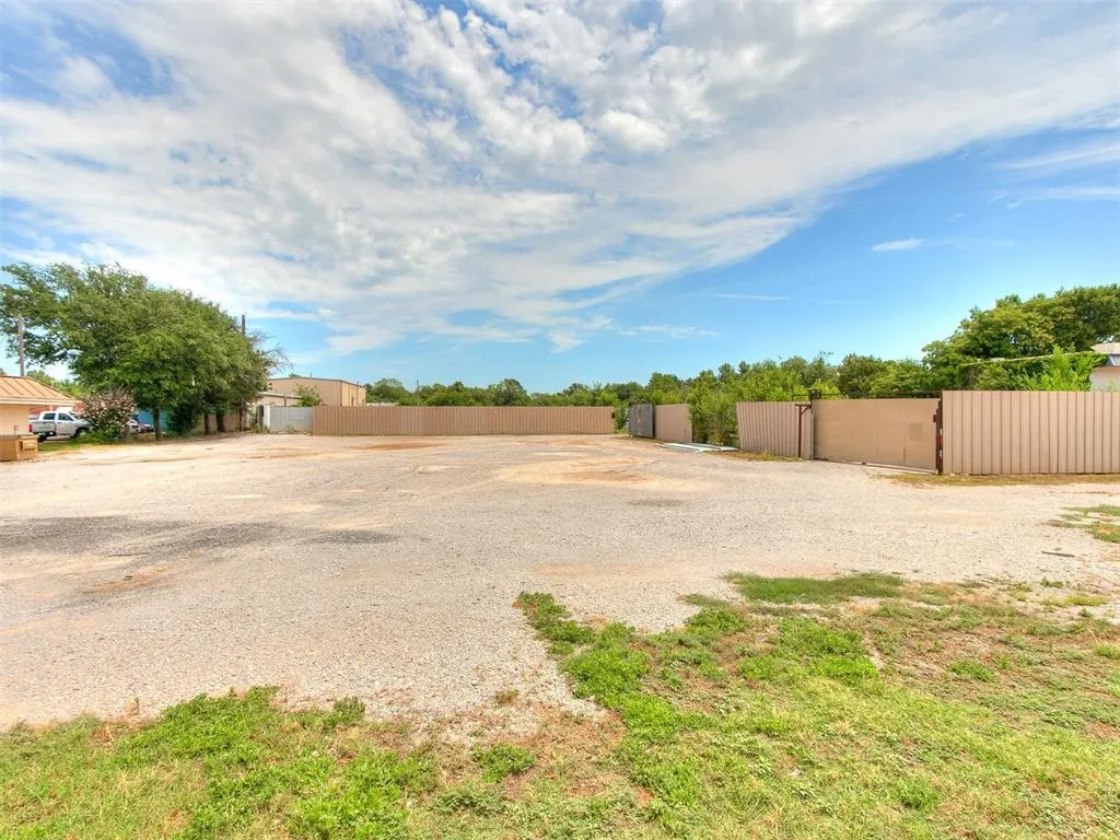 Photo 14 — 1301 SW 24th Avenue 1305, Norman, OK 73072