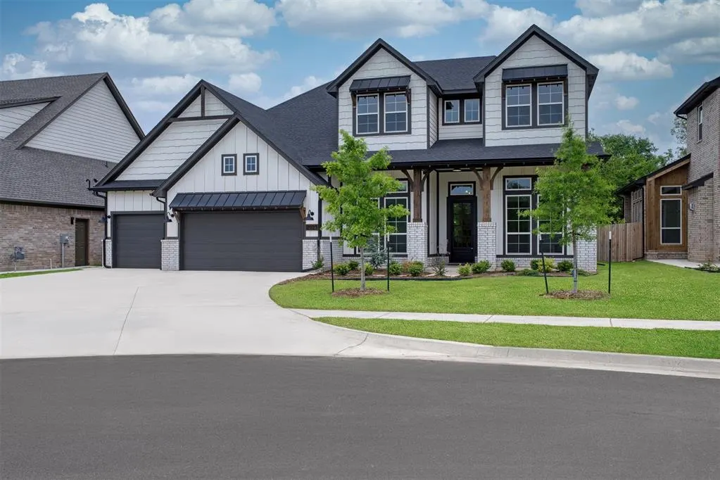 Front exterior — 3923 Yellowstone Drive, Norman, OK 73069