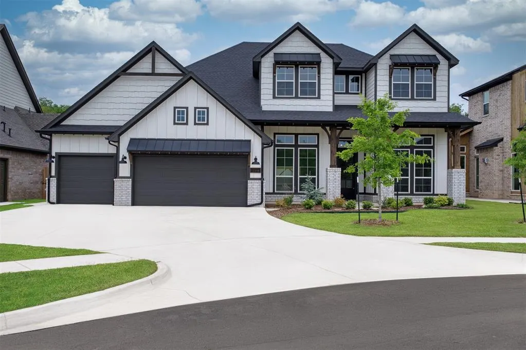 Photo 2 — 3923 Yellowstone Drive, Norman, OK 73069