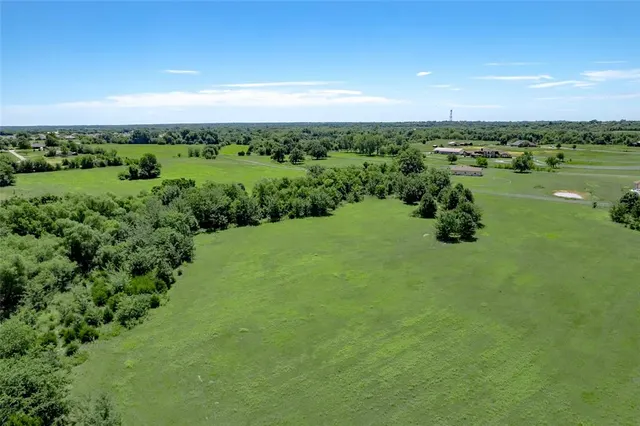 Photo 7 — E 36th Street, Norman, OK 73026